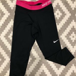 Nike Capri leggings!!